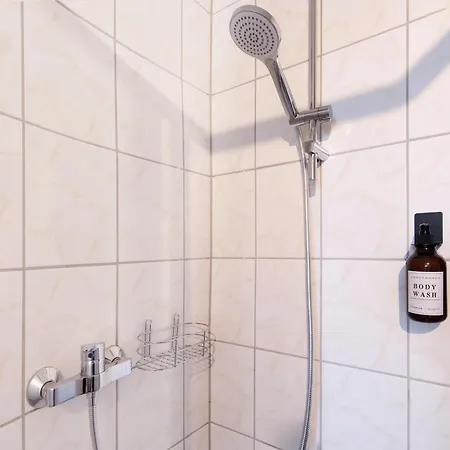 Apartment Grosszugiges - Zentrale Lage, 7 Personen *