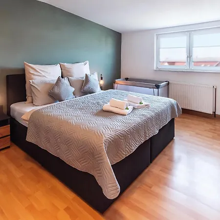 Apartment Grosszugiges - Zentrale Lage, 7 Personen