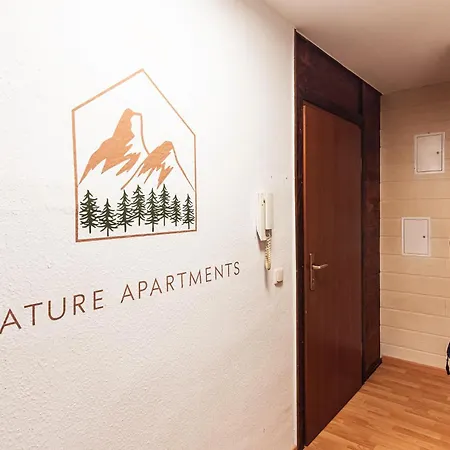 Grosszugiges - Zentrale Lage, 7 Personen Apartment Erfurt